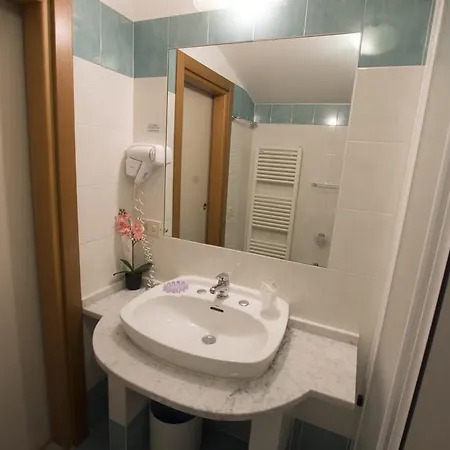 Hotel Hotel Holiday