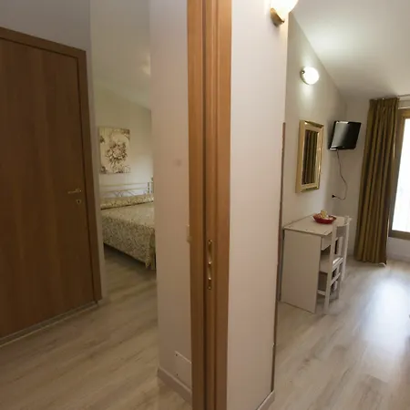 Hotel Hotel Holiday 3*